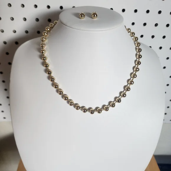 Classic Gold Bead Necklace and Earring Set - Picture 4 of 4